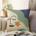 Pastel Zemin Üzerinde Onedraw Çizimli Bayan Silüeti Raşel Kadife Yastık Kırlent Kılıfı Realhomes