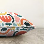 - Sonil-K-8161-Gorsel3 - Realhomes  Beyaz Zeminli Geometrik Desenli Dijital Baskılı Modern Raşel Kadife Yastık Kırlent Kılıfı Realhomes