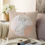 Pastel Zemin Üzerinde Antik Desenli Dijital Baskılı Modern Raşel Kadife Yastık Kırlent Kılıfı Realhomes