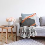 Renkli Zeminli Geometrik Desenli Dijital Baskılı Modern Raşel Kadife Yastık Kırlent Kılıfı Realhomes