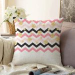 Beyaz Zemin Üzerinde Renkli Geometrik Zigzag Desenli Raşel Kadife Yastık Kırlent Kılıfı Realhomes
