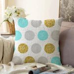 - Sonil-K-8284-Gorsel1 - Realhomes  Beyaz Zemin Üzerinde Gold Detaylı Renkli Puantiye Desenli Raşel Kadife Yastık Kırlent Kılıfı Realhomes