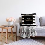 - Sonil-K-8287-Gorsel2 - Realhomes Beyaz Zemin Üzerinde Gold Yazılı Merry Christmas Modern Raşel Kadife Yastık Kırlent Kılıfı Realhomes