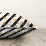 - Sonil-K-8327-Gorsel3 - Realhomes  Beyaz Zemin Üzerinde Gold Detaylı Kartanesi Desenli Raşel Kadife Yastık Kırlent Kılıfı Realhomes