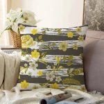 - Sonil-K-8369-Gorsel1 - Realhomes  Beyaz Zemin Üzerinde Gold Detaylı Çiçek Desenli Modern Raşel Kadife Yastık Kırlent Kılıfı Realhomes