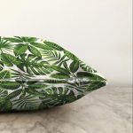 Beyaz Zeminli Yeşi Yaprak Desenli Dijital Baskılı Modern Raşel Kadife Yastık Kırlent Kılıfı Realhomes