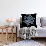 Siyah Zeminli Kartanesi Desenli Dijital Baskılı Modern Raşel Kadife Yastık Kırlent Kılıfı Realhomes