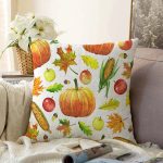 - Sonil-K-8392-Gorsel1 - Realhomes Beyaz Zemin Üzerinde Kabak Desenli Dijital Baskılı Modern Raşel Kadife Yastık Kırlent Kılıfı Realhomes