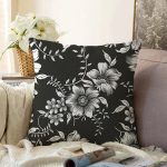 - Sonil-K-8393-Gorsel1 - Realhomes  Siyah Zemin Üzerinde Çiçek Desenli Dijital Baskılı Modern Raşel Kadife Yastık Kırlent Kılıfı Realhomes
