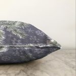 - Sonil-K-8403-Gorsel3 - Realhomes  Renkli Zeminli Kartanesi Desenli Dijital Baskılı Modern Raşel Kadife Yastık Kırlent Kılıfı Realhomes