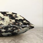 - Sonil-K-8408-Gorsel3 - Realhomes  Rengarenk Zemin Üzerinde Siyah Çiçek Desenli Raşel Kadife Yastık Kırlent Kılıfı Realhomes