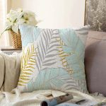 - Sonil-K-8418-Gorsel1 - Realhomes  Beyaz Zemin Üzerinde Gold Detaylı Yaprak Desenli Modern Raşel Kadife Yastık Kırlent Kılıfı Realhomes