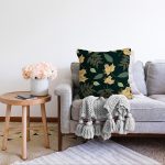 - Sonil-K-8458-Gorsel2 - Realhomes  Siyah Zemin Üzerinde Yaprak Desenli Dijital Baskılı Modern Raşel Kadife Yastık Kırlent Kılıfı Realhomes