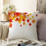 - Sonil-K-8459-Gorsel1 - Realhomes  Beyaz Zemin Üzerinde Sonbahar Temalı Yaprak Desenli Raşel Kadife Yastık Kırlent Kılıfı Realhomes