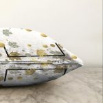 - Sonil-K-8460-Gorsel3 - Realhomes  Beyaz Zemin Üzerinde Geometrik Desenli Yaprak Motifli Raşel Kadife Yastık Kırlent Kılıfı Realhomes