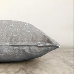 - Sonil-K-8466-Gorsel3 - Realhomes  Renkli Zemin Üzerinde Geyik Desenli Dijital Baskılı Modern Raşel Kadife Yastık Kırlent Kılıfı Realhomes