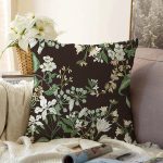 - Sonil-K-8482-Gorsel1 - Realhomes Siyah Zeminli Beyaz Çiçek Desenli Dijital Baskılı Modern Raşel Kadife Yastık Kırlent Kılıfı Realhomes