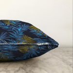 - Sonil-K-8483-Gorsel3 - Realhomes Siyah Zemin Üzerinde Gold Detaylı Mavi Yaprak Desenli Raşel Kadife Yastık Kırlent Kılıfı Realhomes