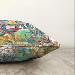 - Sonil-K-8492-Gorsel3 - Realhomes  Beyaz Zeminli Renkli Yaprak Desenli Dijital Baskılı Modern Raşel Kadife Yastık Kırlent Kılıfı Realhomes