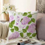 - Sonil-K-8493-Gorsel1 - Realhomes  Beyaz Zemin Üzerinde Yeşil Yapraklı Çiçek Desenli Modern Raşel Kadife Yastık Kırlent Kılıfı Realhomes