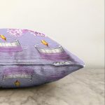 - Sonil-K-8497-Gorsel3 - Realhomes Rengarenk Zemin Üzerinde Mum Desenli Çiçek Motifli Modern Raşel Kadife Yastık Kırlent Kılıfı Realhomes