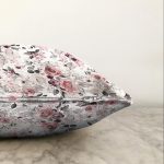 Beyaz Zemin Üzerinde Rengarenk Çiçek Desenli Raşel Kadife Yastık Kırlent Kılıfı Realhomes