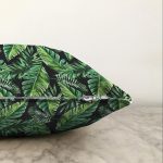 - Sonil-K-8507-Gorsel3 - Realhomes Siyah Zemin Üzerinde Yaprak Desenli Dijital Baskılı Modern Raşel Kadife Yastık Kırlent Kılıfı Realhomes