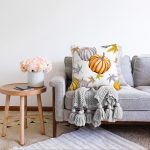 - Sonil-K-8529-Gorsel2 - Realhomes Beyaz Zeminli Bal Kabağı Desenli Dijital Baskılı Modern Raşel Kadife Yastık Kırlent Kılıfı Realhomes