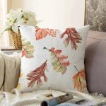 - Sonil-K-8531-Gorsel1 - Realhomes  Beyaz Zeminli Sonbahar Yaprak Desenli Dijital Baskılı Modern Raşel Kadife Yastık Kırlent Kılıfı Realhomes