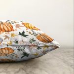 - Sonil-K-8541-Gorsel3 - Realhomes Beyaz Zeminli Bal Kabağı Desenli Dijital Baskılı Modern Raşel Kadife Yastık Kırlent Kılıfı Realhomes