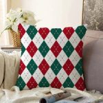 - Sonil-K-8558-Gorsel1 - Realhomes  Beyaz Zemin Üzerinde Bordo Ve Yeşil Ekose Desenli Modern Raşel Kadife Yastık Kırlent Kılıfı Realhomes