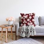 - Sonil-K-8584-Gorsel2 - Realhomes Rengarenk Zemin Üzerinde Çiçek Desenli Dijital Baskılı Modern Raşel Kadife Yastık Kırlent Kılıfı Realhomes