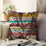 Siyah Zemin Üzerinde Yaprak Desenli Dijital Baskılı Modern Raşel Kadife Yastık Kırlent Kılıfı Realhomes