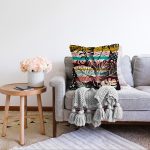 Siyah Zemin Üzerinde Yaprak Desenli Dijital Baskılı Modern Raşel Kadife Yastık Kırlent Kılıfı Realhomes