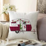 - Sonil-K-8610-Gorsel1 - Realhomes Beyaz Zemin Üzerinde Ekose Desenli Karavan Motifli Modern Raşel Kadife Yastık Kırlent Kılıfı Realhomes