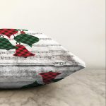 Beyaz Zemin Üzerinde Ekose Desenli Çan Desenli Modern Raşel Kadife Yastık Kırlent Kılıfı Realhomes