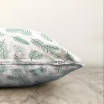 - Sonil-K-8618-Gorsel3 - Realhomes  Beyaz Zemin Üzerinde Yaprak Desenli Dijital Baskılı Modern Raşel Kadife Yastık Kırlent Kılıfı Realhomes