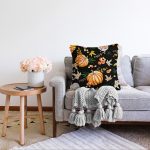 - Sonil-K-8629-Gorsel2 - Realhomes  Siyah Zeminli Bal Kabağı Desenli Dijital Baskılı Modern Raşel Kadife Yastık Kırlent Kılıfı Realhomes