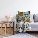 Pastel Zeminli Ekoseli Balkabağı Dijital Baskılı Modern Raşel Kadife Yastık Kırlent Kılıfı Realhomes