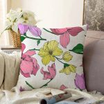 - Sonil-K-8656-Gorsel1 - Realhomes Beyaz Zemin Üzerinde Rengarenk Çiçek Desenli Raşel Kadife Yastık Kırlent Kılıfı Realhomes