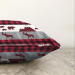 - Sonil-K-8665-Gorsel3 - Realhomes Beyaz Zemin Üzerinde Ekose Desenli Geyik Desenli Modern Şönil Yastık Kırlent Kılıfı Realhomes