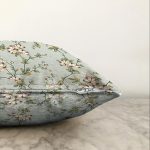 - Sonil-K-8678-Gorsel3 - Realhomes  Rengarenk Zemin Üzerinde Yeşil Yapraklı Çiçek Desenli Modern Raşel Kadife Yastık Kırlent Kılıfı Realhomes