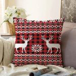 Kırmızı Ekose Desenli Geyik Motifli Dijital Baskılı Modern Şönil Yastık Kırlent Kılıfı Realhomes