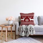 Kırmızı Ekose Desenli Geyik Motifli Dijital Baskılı Modern Şönil Yastık Kırlent Kılıfı Realhomes