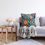 Renkli Zeminli Geometrik Desenli Dijital Baskılı Modern Raşel Kadife Yastık Kırlent Kılıfı Realhomes
