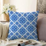 Beyaz Zemin Üzerinde Çini Desenli Dijital Baskılı Modern Raşel Kadife Yastık Kırlent Kılıfı Realhomes