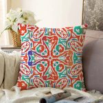 Beyaz Zemin Üzerinde Çini Desenli Dijital Baskılı Modern Raşel Kadife Yastık Kırlent Kılıfı Realhomes