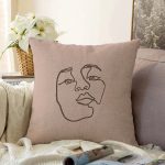 - Sonil-K-8829-Gorsel1 - Realhomes Renkli Zemin Üzerinde Onedraw Çizimli Bayan Silüeti Raşel Kadife Yastık Kırlent Kılıfı Realhomes