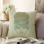 Renkli Zemin Üzerinde Onedraw Çizimli Bayan Silüeti Raşel Kadife Yastık Kırlent Kılıfı Realhomes