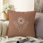 Pastel Zemin Üzerinde Onedraw Çizimli El Silüeti Modern Raşel Kadife Yastık Kırlent Kılıfı Realhomes